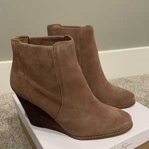 Jessica Simpson Ciandra Wedge Booties (size 7.5)